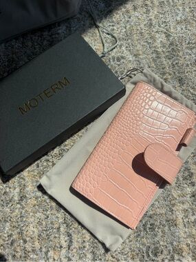MOTERM Croc-Embossed Pink hobonichi cover